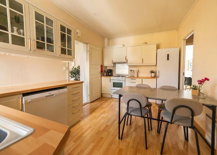 Family-friendly Spacious 4br Near Downtown & Ocean * Bergen